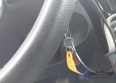 2017 Toyota Corolla Le z USA, uszkodzony, nr VIN 2T1BURHE7HC834740